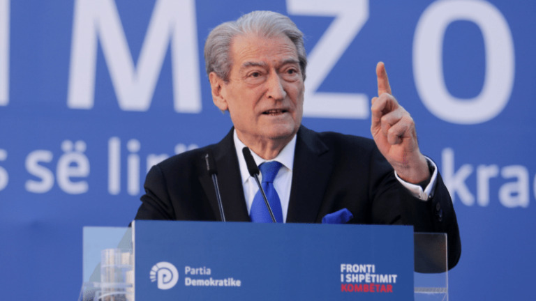 Berisha akuzon Ramës se ka bllokuar rezolutën e propozuar nga opozita për dënimin e gjenocidin serb në Kosovë