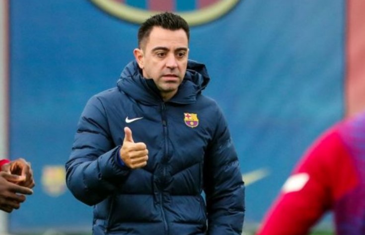 Barcelona ofron kontratën e re për Xavin