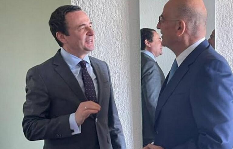 Kurti takoi kryediplomatin grek, flet për zbatimin e marrëveshjes pa vonesa