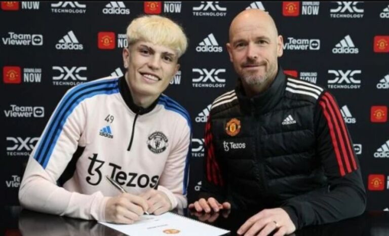 Garnacho rinovon me Man Unitedin