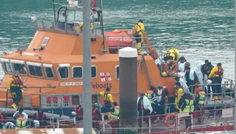 Shqiptarët braktisin gomonet për Angli, i kthehen “trendit” të vjetër