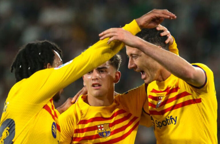 Barcelona e pandalshme drejt titullit, 15 pikë larg Realit