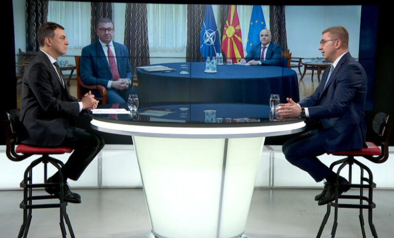 Takim ekipor në vend të takimit të liderëve? Ja çfarë thotë Mickoski