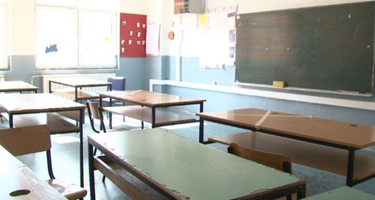Në Strugë gjithnjë e më pak filloristë, këtë vit janë regjistruar 77 fëmijë më pak