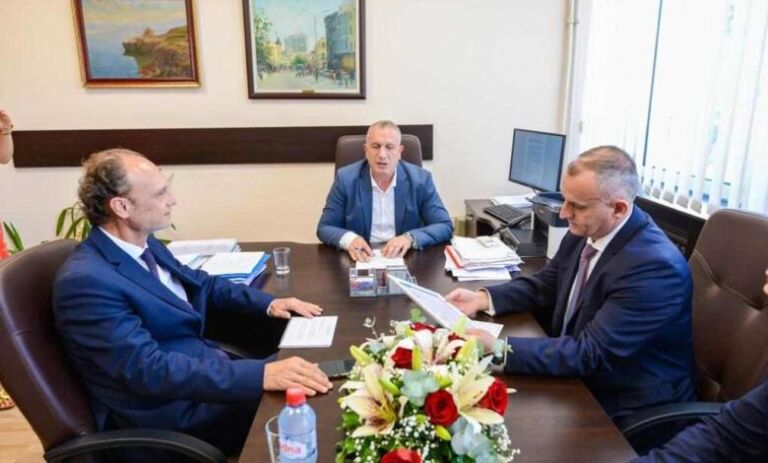ISHP, donacion për pastrimin dhe trajtimin e mbeturinave infektive mjekësore