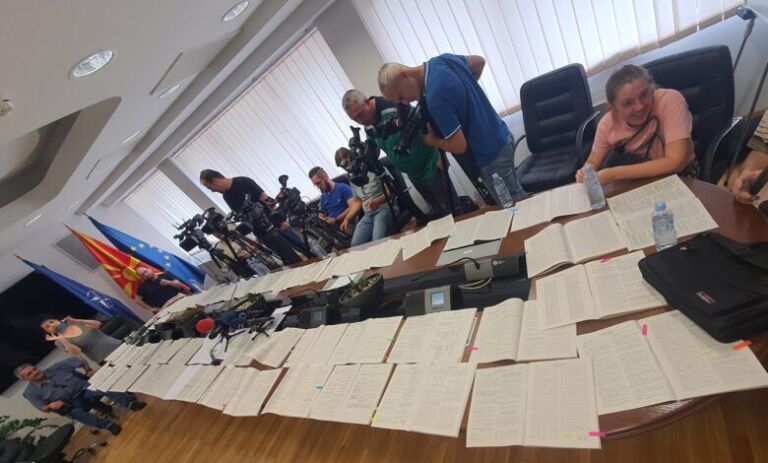 Lloga shpalos vendimet e publikuara me vonesë në Gazetën Zyrtare