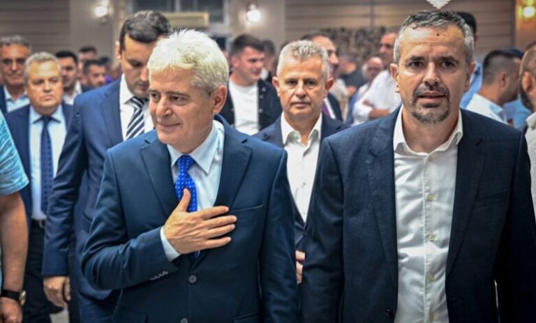 Ahmeti fton bashkëpartiakët të qëndrojnë bashkë, grupi i zjarrit me mendime të ndryshme