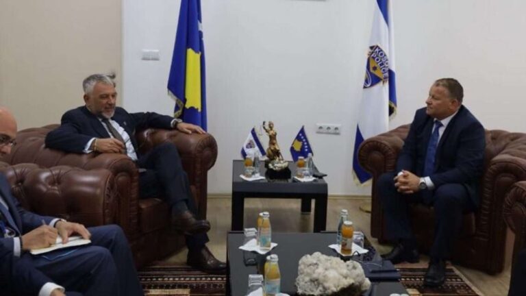 Situata në veri dhe çështjet e sigurisë – drejtori i policisë takoi komandantin e KFOR-it dhe shefin e EULEX-it