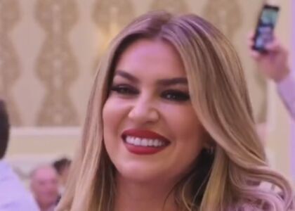 Leonora Jakupi ka ‘harruar’ të plaket, po duket si të ishte 20-vjeçare