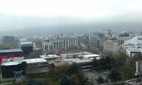 Guardian-i britanik publikoi se të gjithë në Europë po thithin ajër toksik por në Maqedoninë e Veriut ajri është më toksik