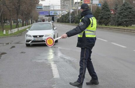 Gjobiten 130 shoferë në Shkup, 8 për drejtim mjeti pa patentë shoferi