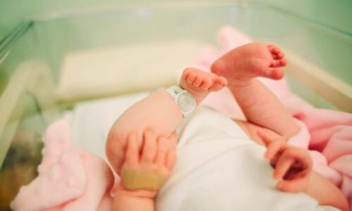 Sofija dhe Lluka emrat më të popullarizuar të foshnjave vitin e kaluar