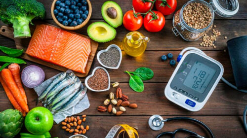 Çka rekomandojnë nutricionistët të konsumohet pas festave