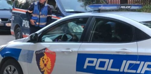 Aksident në Rrugën e Arbrit, dy të lënduar nga përplasja e makinave
