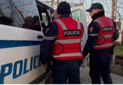 Vendosnin baste sportive, e pësojnë keq 8 persona në Tiranë