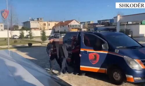 Plagosi me thikë 22-vjeçarin, policia arreston disa orë më von disa orë më vonë autorin në Shkodër