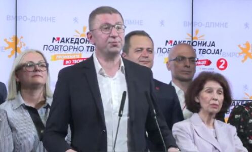 Mickoski: Mbi 600.000 qytetarë sot votuan kundër qeverisë