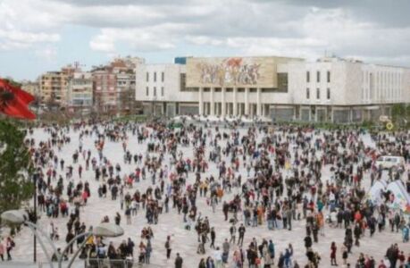 Të dhënat e Censit/ Shkodra me humbjen më të mëdhe të popullsisë, ja cilat janë qytetet që kanë pësuar rritje