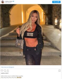 Adelina Tahiri e ”zjarrtë” në fotot e fundit, citon Luiz Ejllin dhe Ghetto Geasyn