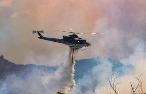 MPB: Dy helikopterët e policisë të përdorur për shuarjen e zjarreve janë jashtë funksionit