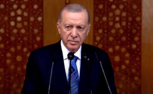 Inagurimi i Xhamisë së Namazgjasë/ Presidenti Erdogan: Nuk duhet t’ua lëmë sheshet atyre që ushqejnë interesat e tyre për qëllimet e veta personale