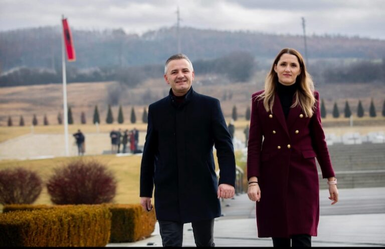 Bekim Jashari i reagon OVL-UÇK-së: Ka mijëra arsye për të festuar lirinë dhe pavarësinë, bojkoti nuk ndryshon rrjedhën e historisë