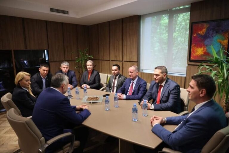 Delegacioni i ASH-së takime në Tiranë
