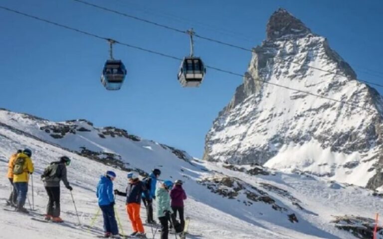 Pesë turistë gjenden të vdekur në Zvicër