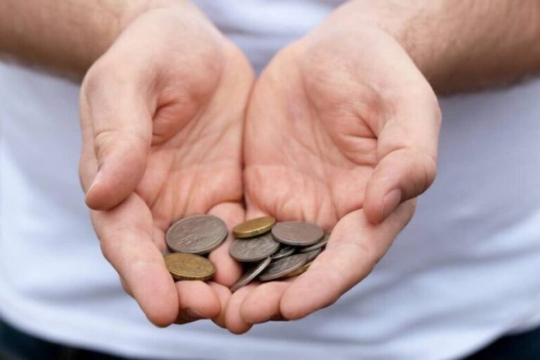 Raporti i Bankës Botërore: 20% e popullsisë shqiptare në varfëri më 2025