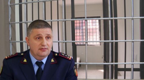 Komunikuan me shefin e Qarkullimit në Bllokun e Sigurisë, SPAK merr dëshminë e 4 zyrtarëve të policisë! Pse e vizituan në qeli kolegun e tyre Roven Zeka?! Iu sekuestrohen celularët