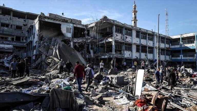 Qeveria e Gazës: Izraeli planifikon kampe izolimi për palestinezët si kampet e përqendrimit nazist