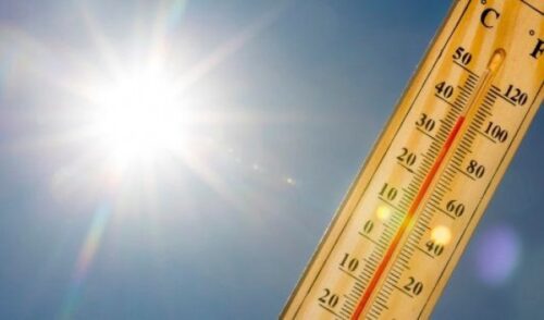 Temperaturat e larta kanë mbushur spitalin e fëmijëve