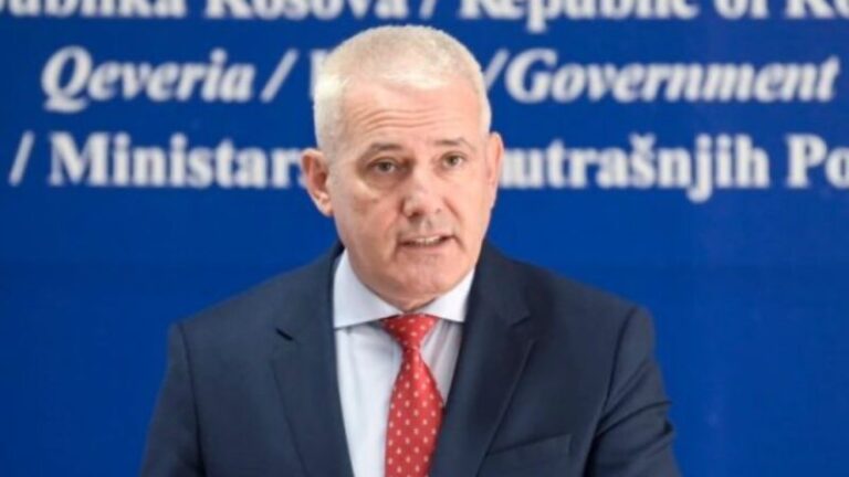 Nikola Vujoviqit i merret shtetësia e Kosovës, Sveçla: Rrezikoi sigurinë kombëtare si pjesëtar i forcave policore të Serbisë