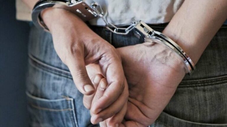 Sulm fizik ndaj tre qytetarëve në Drenas, policia arreston tre persona