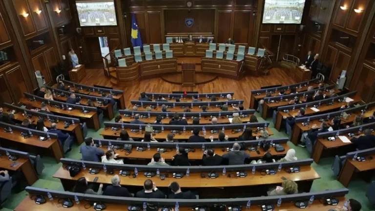 Kuvendi i Kosovës: Një betejë për pushtet në seancën e 30-të