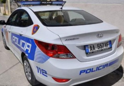 Aksident i trefishtë në Elbasan, raportohet për disa të lënduar, njëri në gjendje kritike