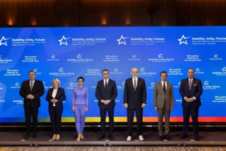 Vuçiq mungon në Samitin BE-Ballkani Perëndimor
