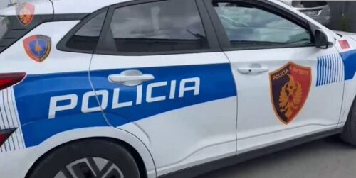 Aksident tragjik në autostradën Tiranë-Durrës, humb jetën një 18-vjeçar, dy të plagosur! Vihet në pranga 19-vjeçari