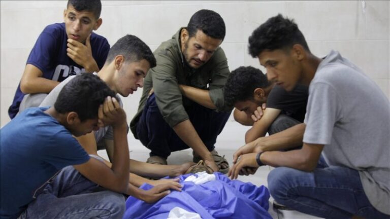 Vriten 29 palestinezë në sulmet izraelite në Rripin e Gazës