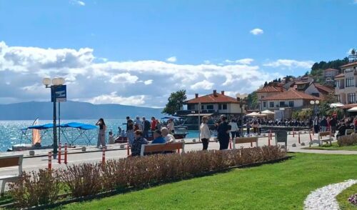 Fundjavë festive në Ohër, banorët: S’kemi kapacitete për kaq shumë të ftuar